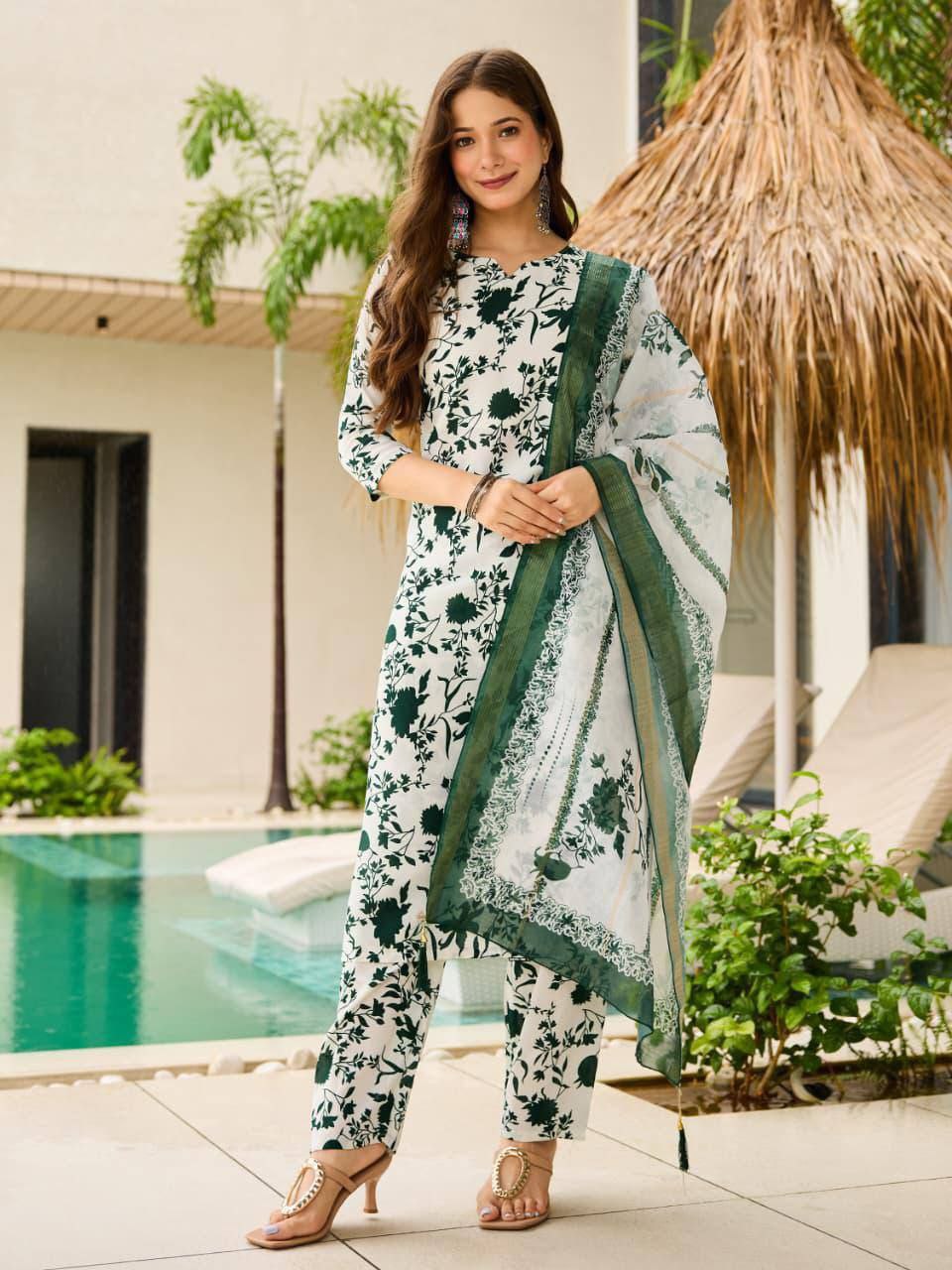 Silk Blend Kurta Set with Jacquard Organza Dupatta – Festive Wear