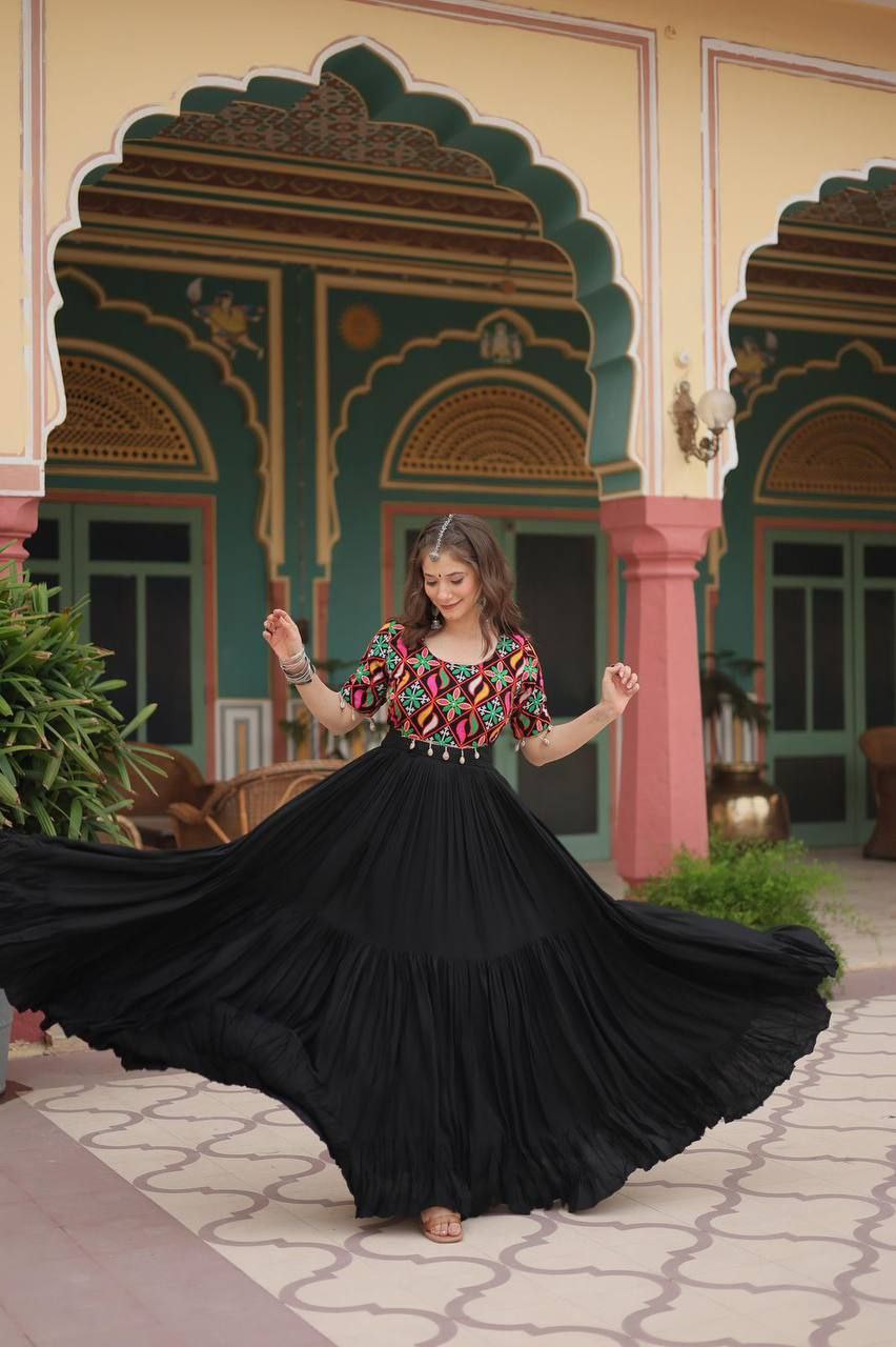 Kutchi Gamthi Work Gown – Black Beauty | 10 Meter Flair | Navratri Special