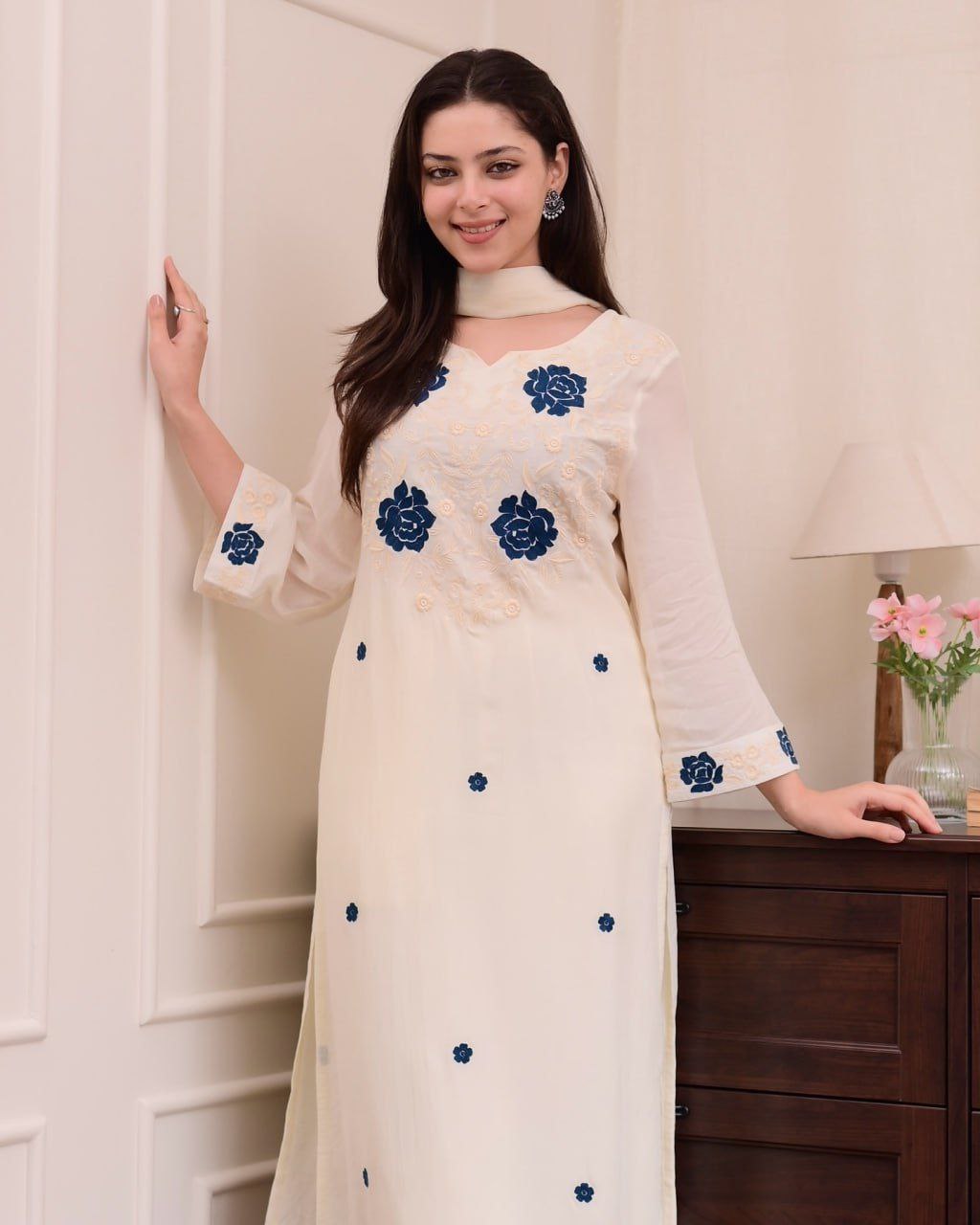 Elegant Reyon Slub Kurta Set with Chanderi Dupatta