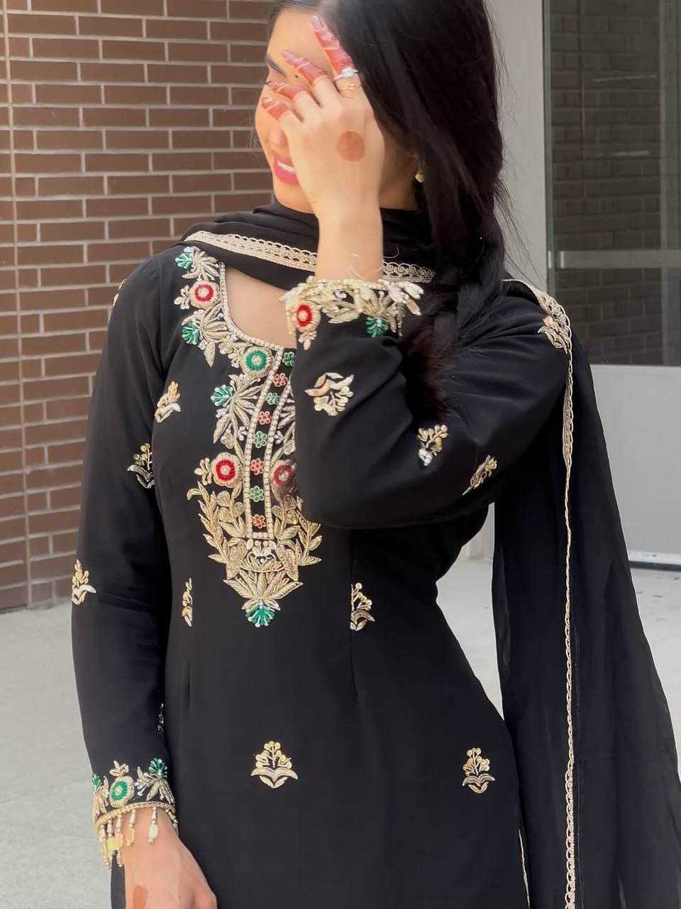 Heavy Chinon Silk Emboidery Work and Heavy Lace Work with Sleeve