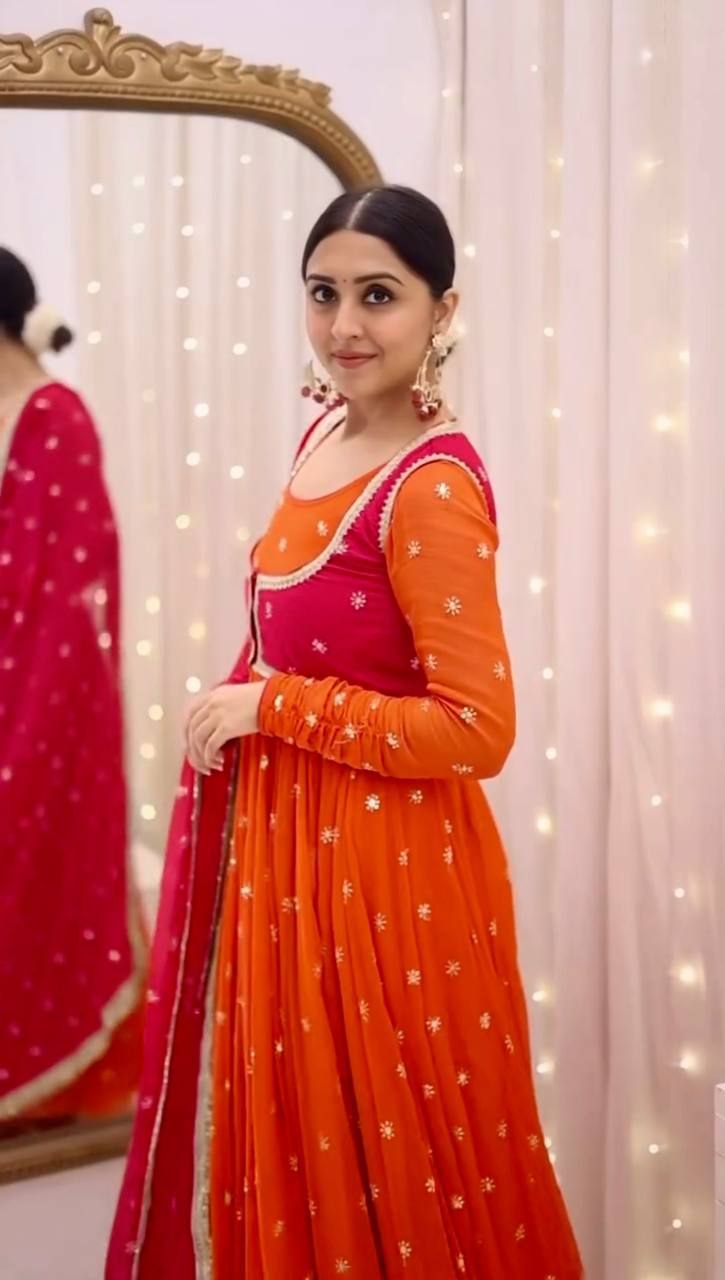 Anarkali Gown Set with Embroidered Koti, Dupatta & Pant – 7 Mtr Flair